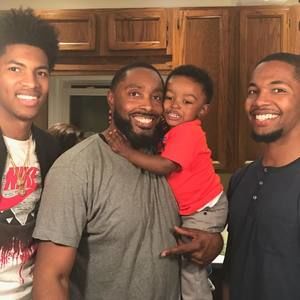 Meet your Posher, Ray